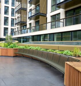 Centerline curved street furniture