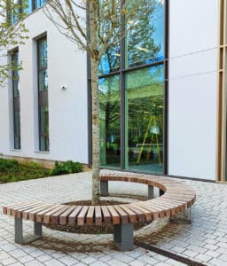 Ex007 curved bench