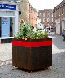 Benchmark street furniture - Corten planters