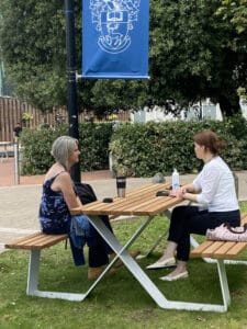 8 person free standing picnic table